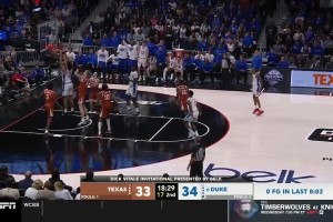 模版华子！达林·彼得森精彩集锦！场均19.8分4.4板1.7助1.5断